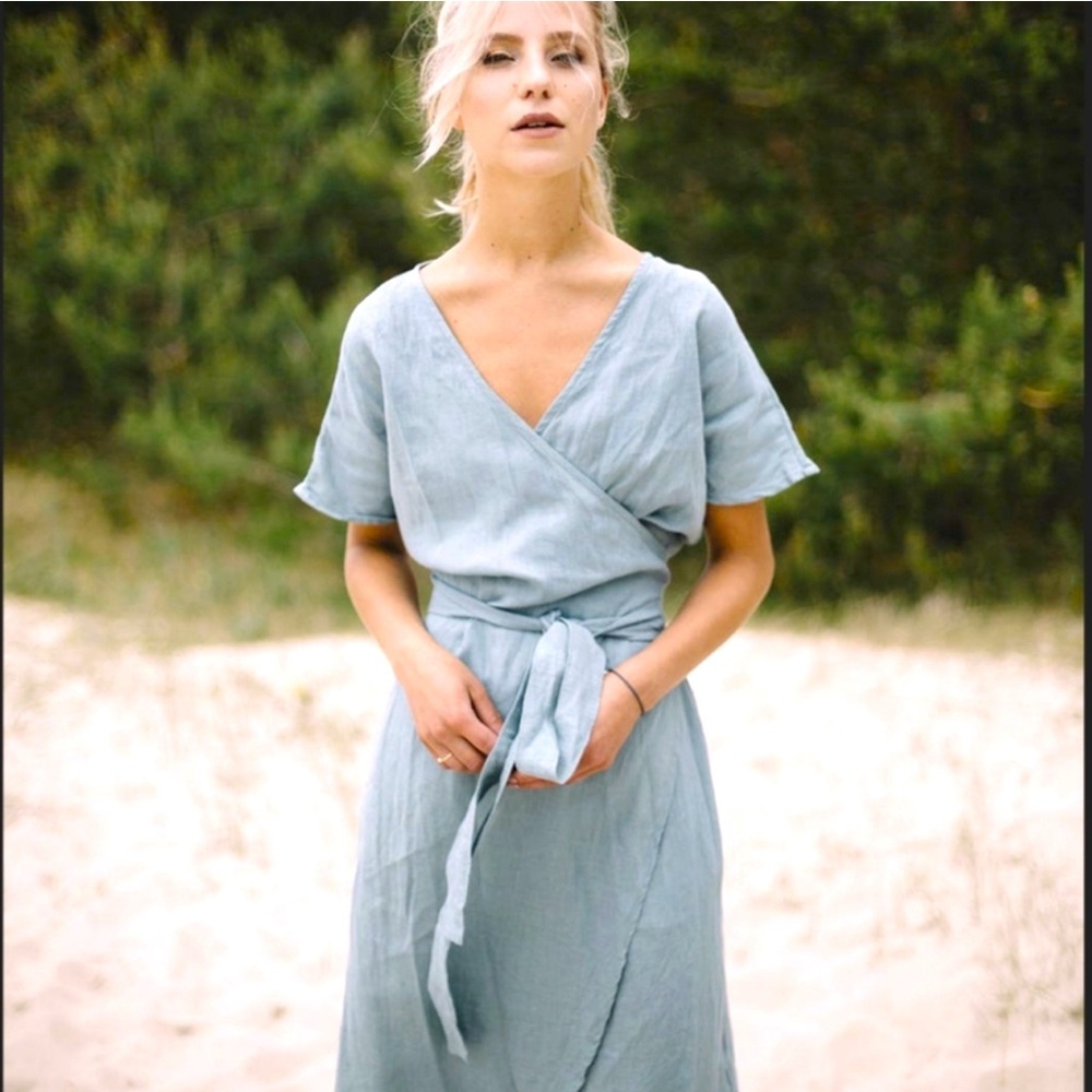 Linenfox wrap dress! Great Pregnancy/postpartum/breastfeeding/S-M between!